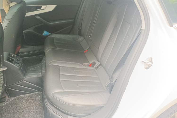 Used Audi A4L 2019 40 TFSI Fashion Version China V Left Rear Seat