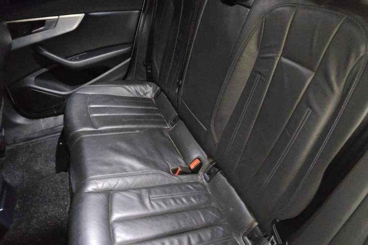 Used Audi A4L 2019 40 TFSI Fashion Version China V Left Rear Seat