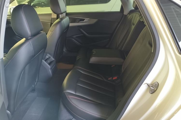 Used Audi A4L 2019 40 TFSI Ambition China VI Left Rear Seat