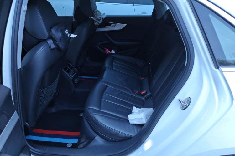 Used Audi A4L 2019 40 TFSI Fashion Version China V Left Rear Seat