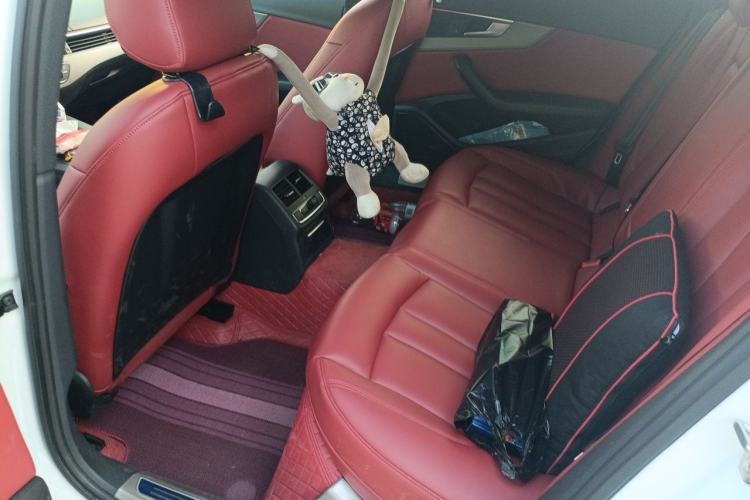 Used Audi A4L 2019 40 TFSI Ambition Version China V Left Rear Seat