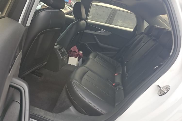 Used Audi A4L 2019 40 TFSI Ambition Version China V Left Rear Seat