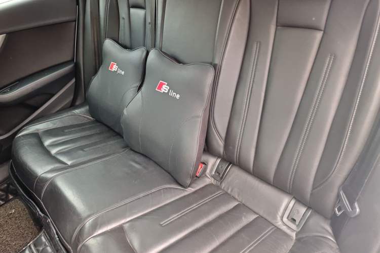 Used Audi A4L 2019 40 TFSI Ambition Version China V Left Rear Seat