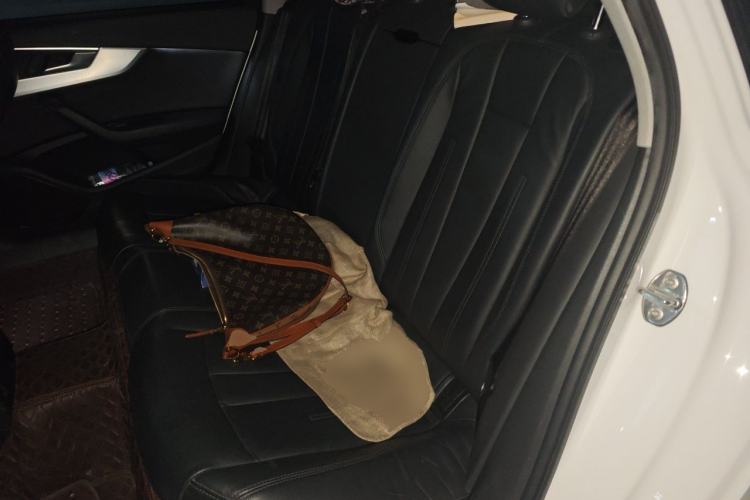 Used Audi A4L 2019 40 TFSI Fashion Version China V Left Rear Seat