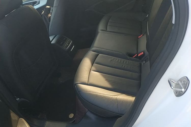 Used Audi A4L 2019 40 TFSI Fashion Version China V Left Rear Seat