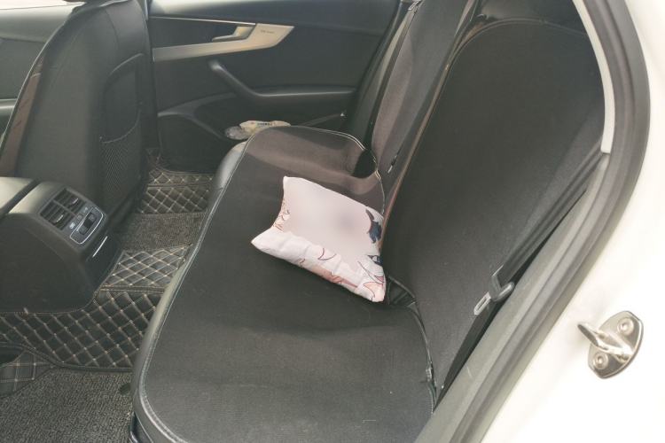 Used Audi A4L 2019 40 TFSI Fashion Version China V Left Rear Seat