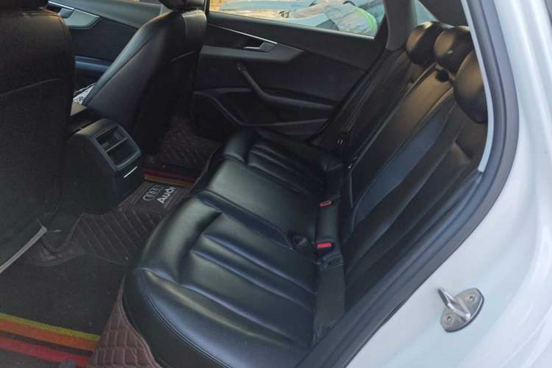 Used Audi A4L 2019 40 TFSI Ambition China VI Left Rear Seat