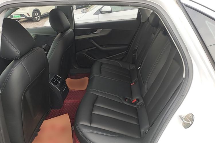Used Audi A4L 2019 40 TFSI Ambition China VI Left Rear Seat