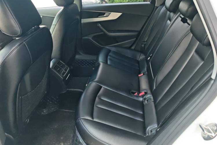 Used Audi A4L 2019 45 TFSI quattro Individual Sport Edition China V Left Rear Seat