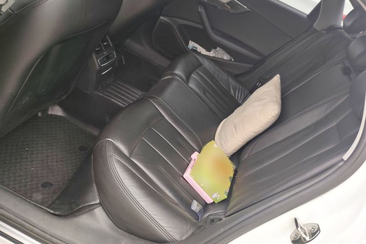 Used Audi A4L 2019 40 TFSI Ambition Version China V Left Rear Seat