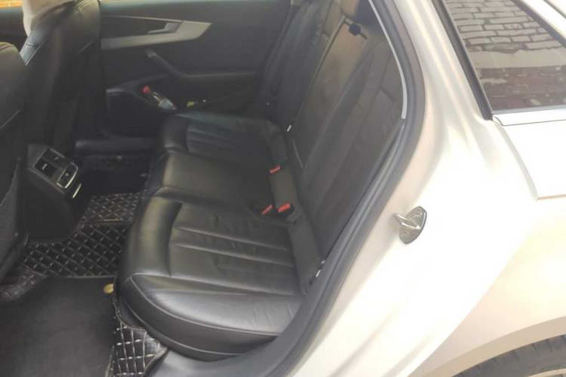 Used Audi A4L 2019 40 TFSI Fashion Edition China VI Emission Standard Left Rear Seat