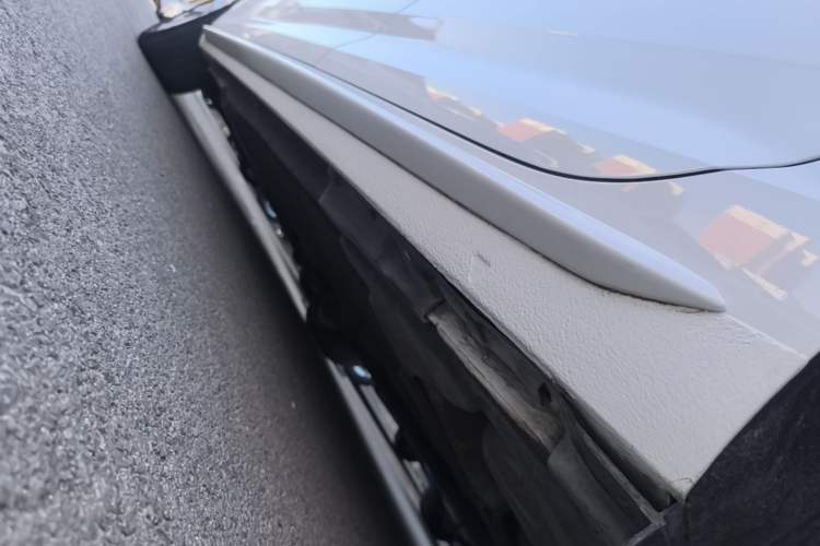 Used Audi A4L 2019 40 TFSI Ambition China VI Left Side Sill
