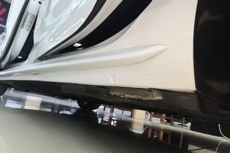Used Audi A4L 2019 45 TFSI quattro Individual Sport Edition China V Left Side Sill