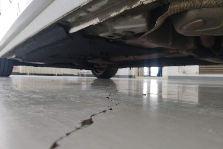 Used Audi A4L 2019 40 TFSI Fashion Edition China VI Emission Standard Left Side Sill