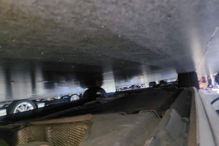 Used Audi A4L 2019 40 TFSI Fashion Edition China VI Emission Standard Left Side Sill