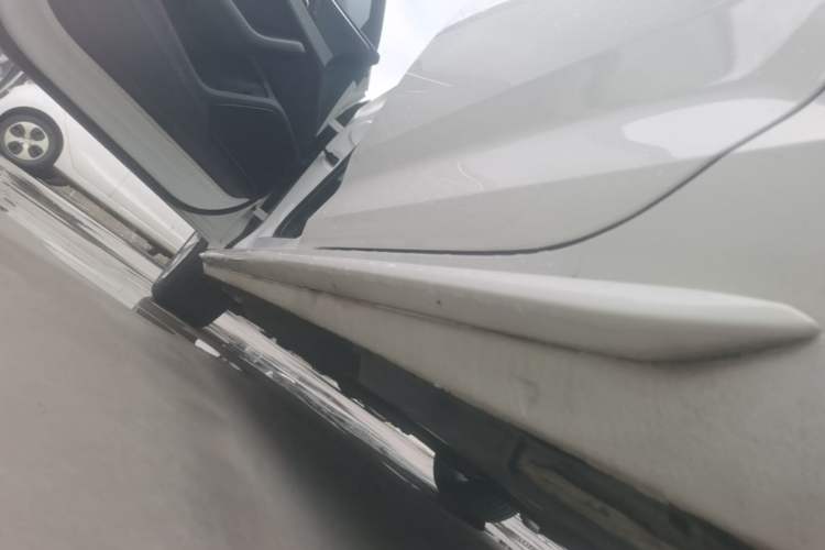 Used Audi A4L 2019 40 TFSI Ambition China VI Left Side Sill