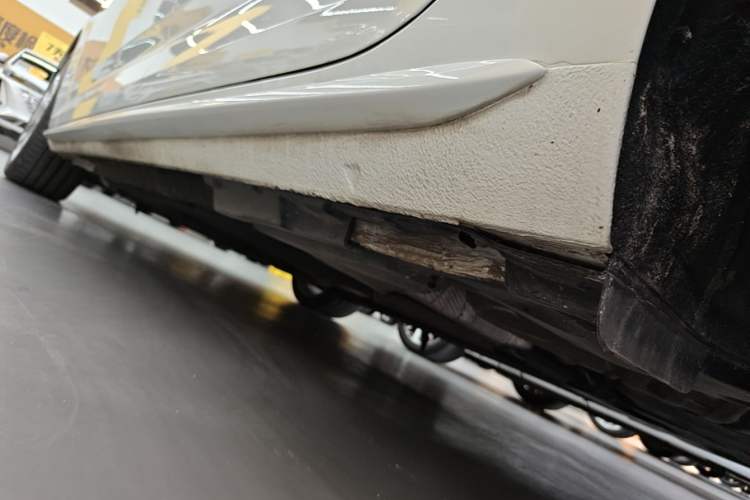 Used Audi A4L 2019 40 TFSI Fashion Version China V Left Side Sill