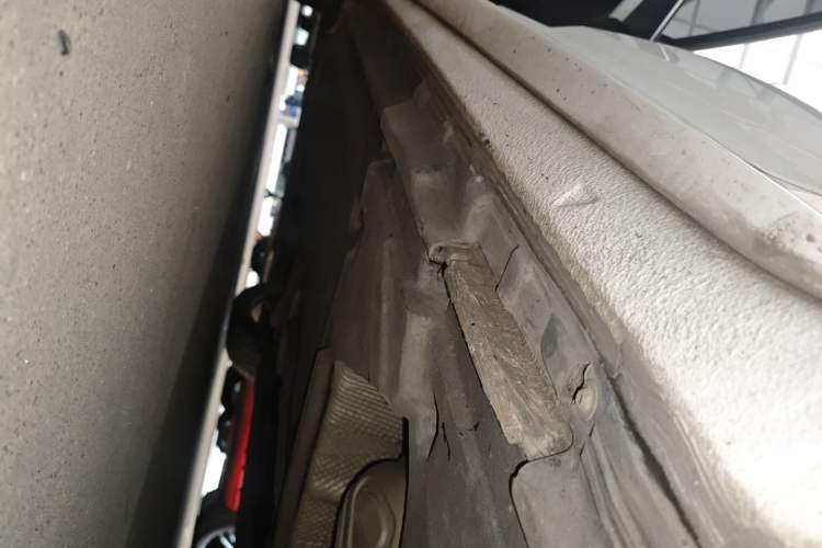 Used Audi A4L 2019 40 TFSI Fashion Version China V Left Side Sill