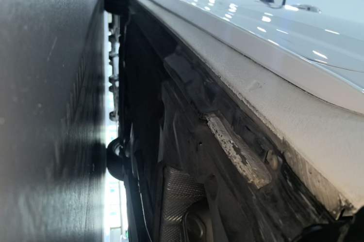 Used Audi A4L 2019 40 TFSI Fashion Version China V Left Side Sill