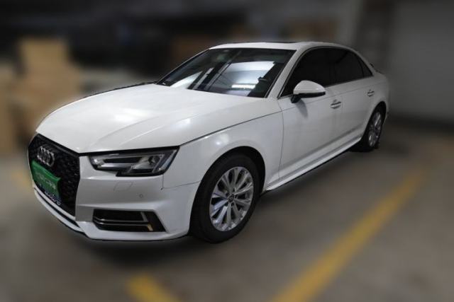 Audi A4L 2019 40 TFSI Ambition Version China V с пробегом