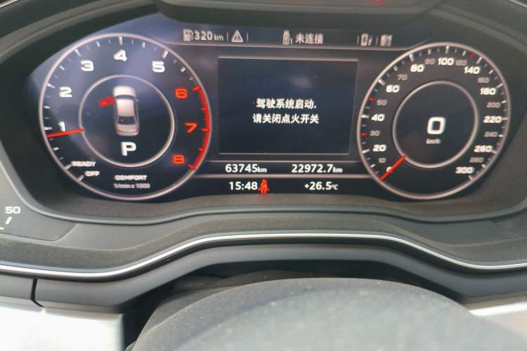 Used Audi A4L 2019 40 TFSI Fashion Version China V Odometer Close Up