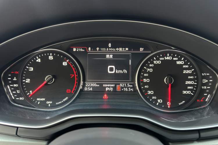Used Audi A4L 2019 40 TFSI Ambition China VI Odometer Close Up