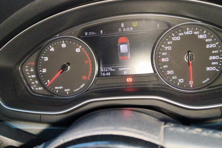 Used Audi A4L 2019 40 TFSI Ambition China VI Odometer Close Up