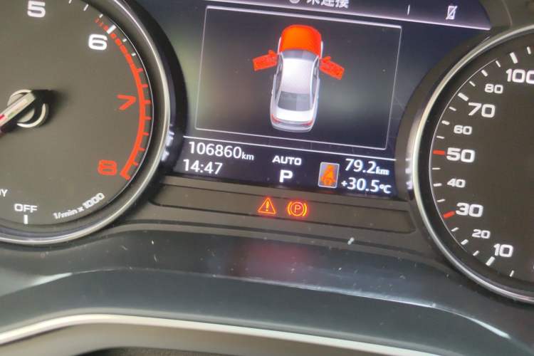 Used Audi A4L 2019 40 TFSI Ambition China VI Odometer Close Up