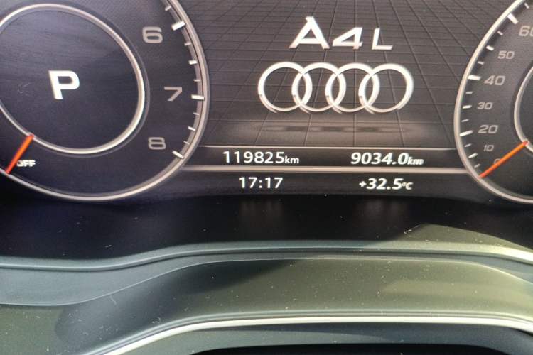 Used Audi A4L 2019 40 TFSI Sporty Version China V Odometer Close Up