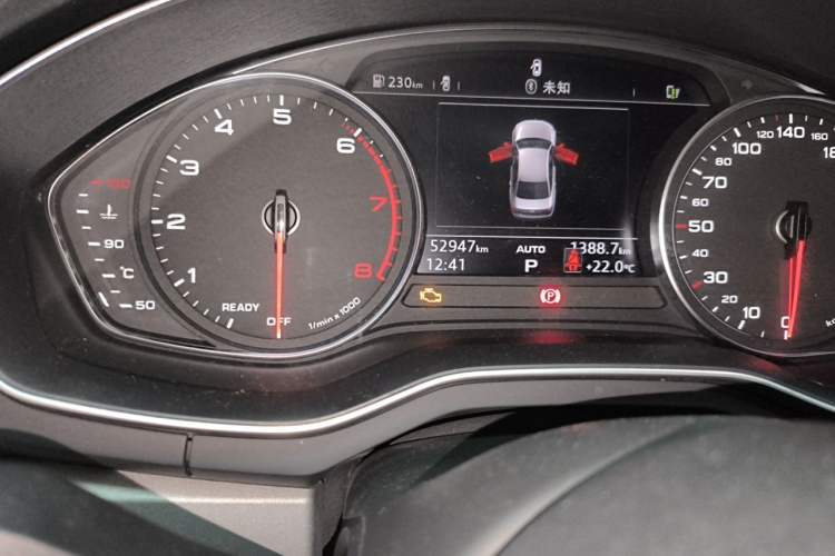 Used Audi A4L 2019 40 TFSI Ambition China VI Odometer Close Up