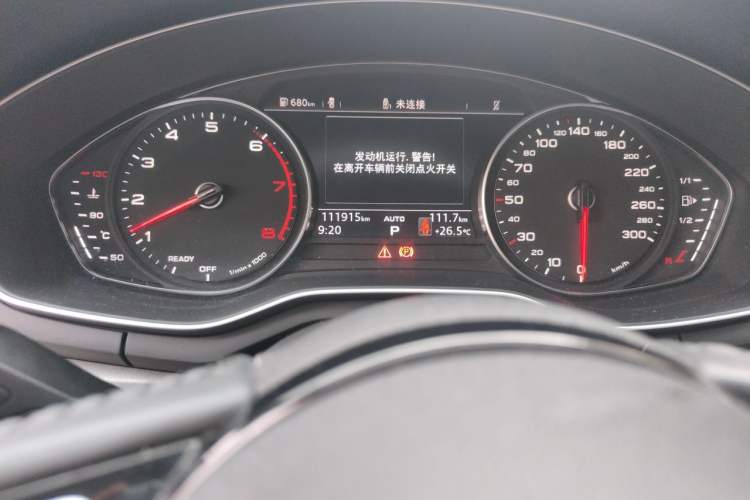 Used Audi A4L 2019 40 TFSI Ambition China VI Odometer Close Up