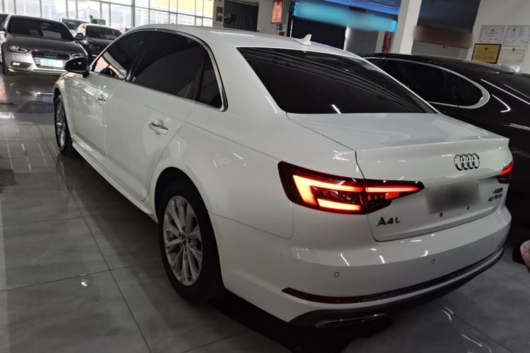 Used Audi A4L 2019 40 TFSI Ambition China VI Rear