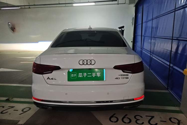 Used Audi A4L 2019 40 TFSI Ambition China VI Rear