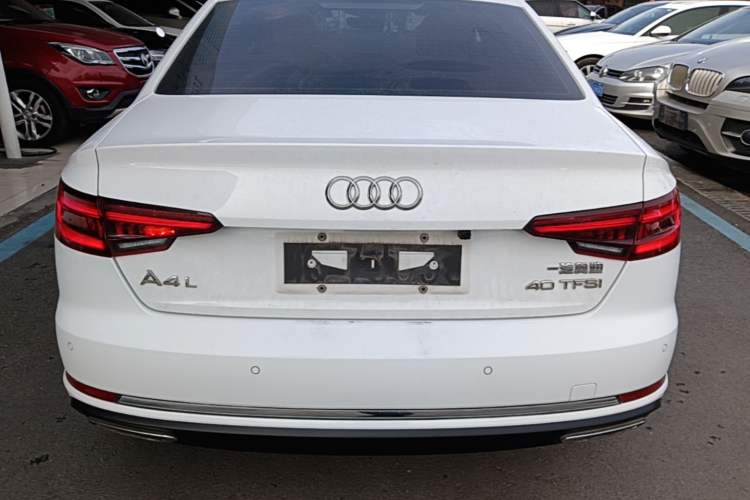 Used Audi A4L 2019 40 TFSI Ambition China VI Rear