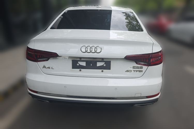 Used Audi A4L 2019 40 TFSI Ambition China VI Rear