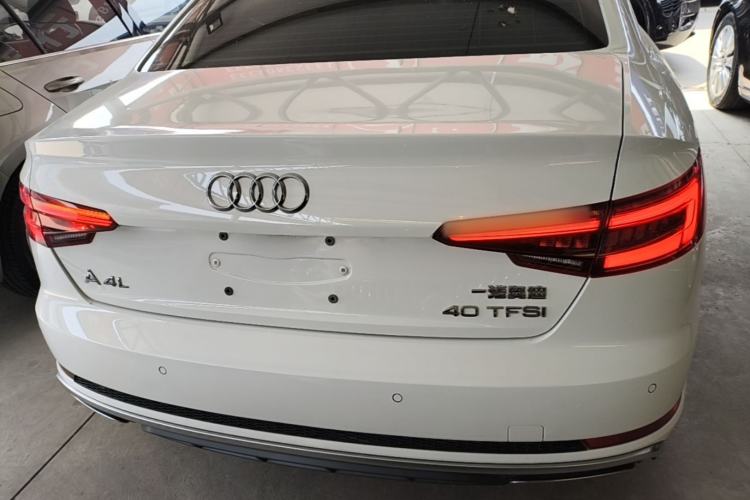 Used Audi A4L 2019 40 TFSI Fashion Edition China VI Emission Standard Rear