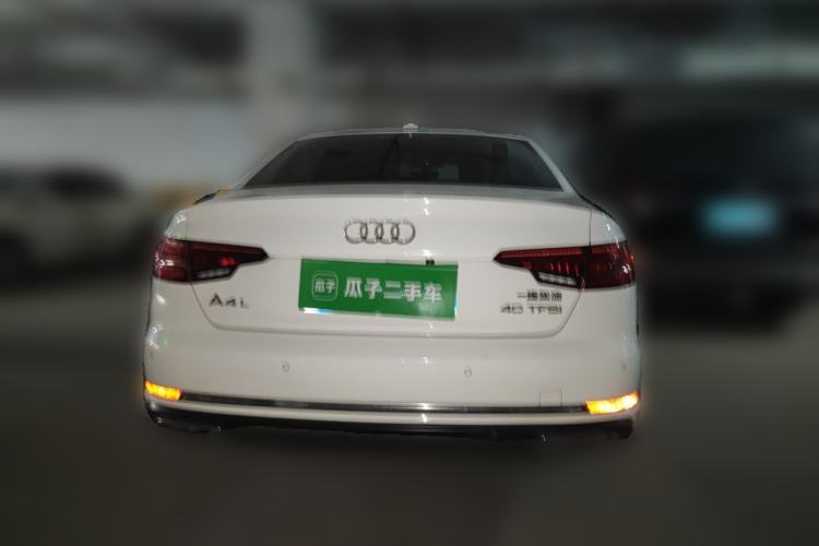 Used Audi A4L 2019 40 TFSI Fashion Edition China VI Emission Standard Rear