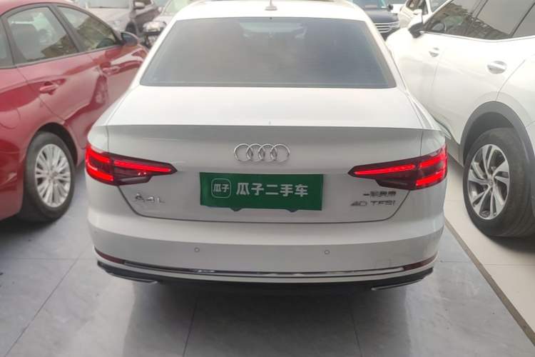 Used Audi A4L 2019 40 TFSI Ambition China VI Rear