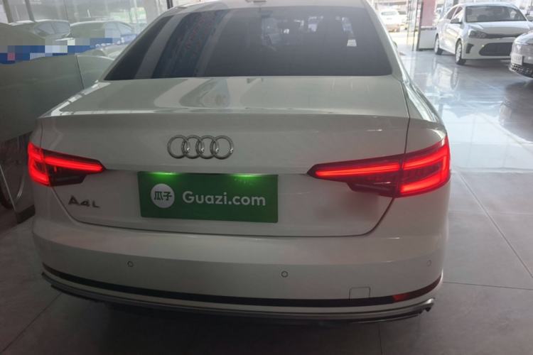 Used Audi A4L 2019 40 TFSI Fashion Edition China VI Emission Standard Rear