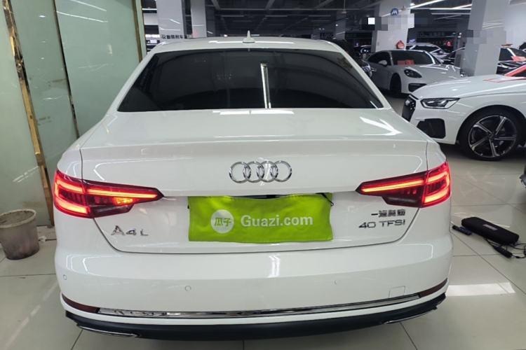 Used Audi A4L 2019 40 TFSI Ambition China VI Rear