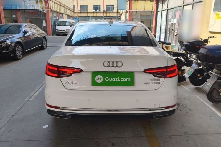 Used Audi A4L 2019 40 TFSI Ambition China VI Rear