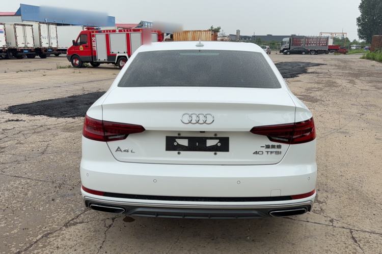 Used Audi A4L 2019 40 TFSI Fashion Edition China VI Emission Standard Rear