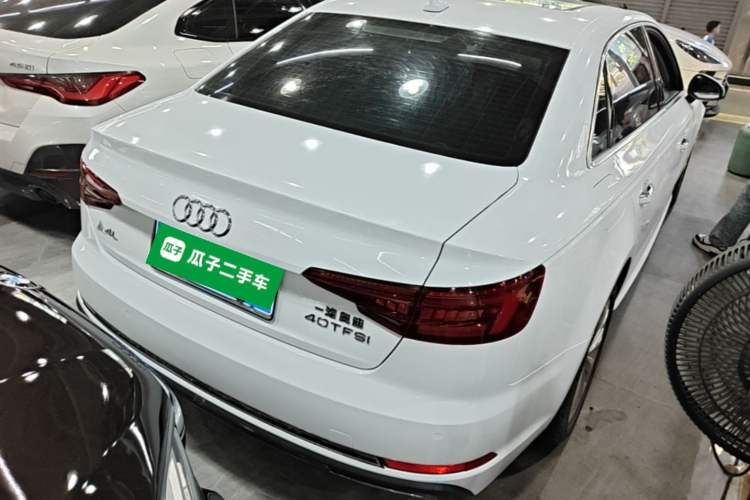 Used Audi A4L 2019 40 TFSI Ambition China VI Rear