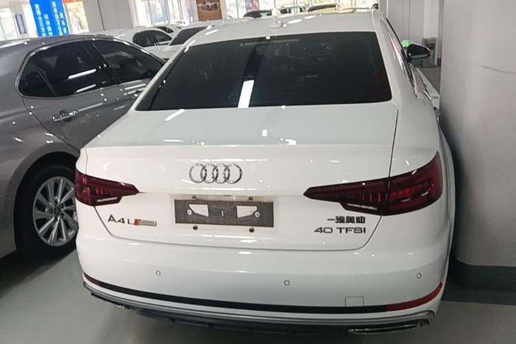 Used Audi A4L 2019 40 TFSI Fashion Edition China VI Emission Standard Rear