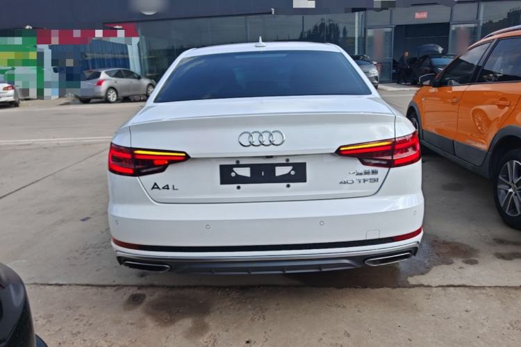 Used Audi A4L 2019 40 TFSI Fashion Edition China VI Emission Standard Rear
