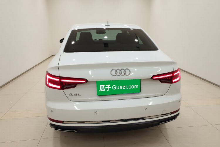 Used Audi A4L 2019 40 TFSI Ambition China VI Rear
