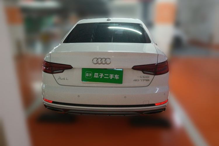 Used Audi A4L 2019 40 TFSI Fashion Edition China VI Emission Standard Rear
