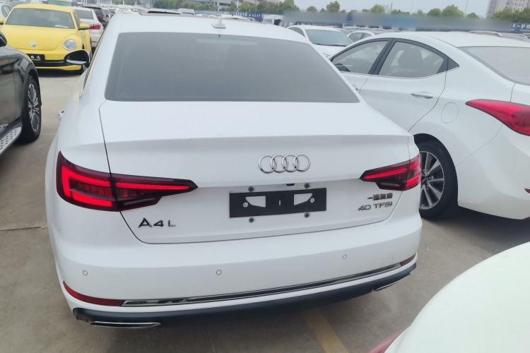 Used Audi A4L 2019 40 TFSI Ambition China VI Rear