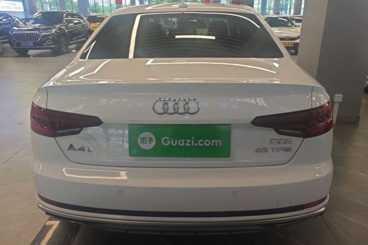 Used Audi A4L 2019 40 TFSI Fashion Edition China VI Emission Standard Rear