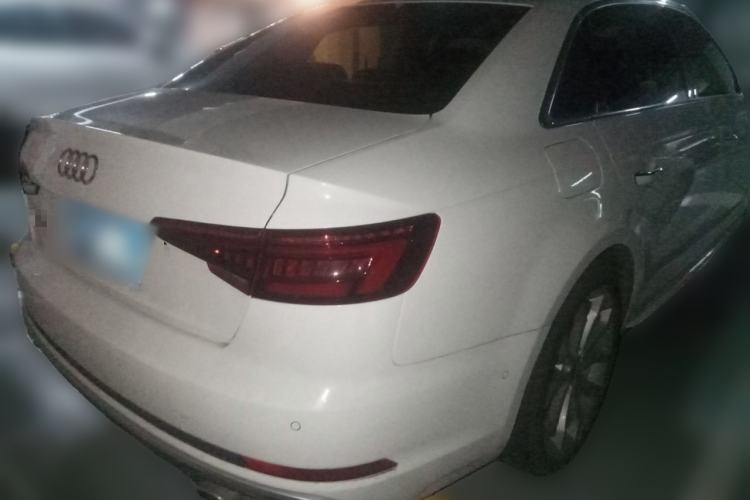 Used Audi A4L 2019 40 TFSI Fashion Edition China VI Emission Standard Rear